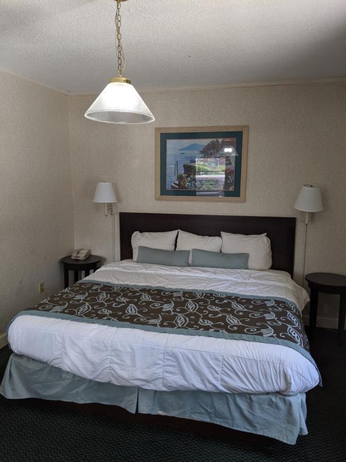 Azalea Inn & Suites Wilmington Exterior foto